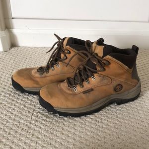 Timberland waterproof outdoor men’s boot, size 10.